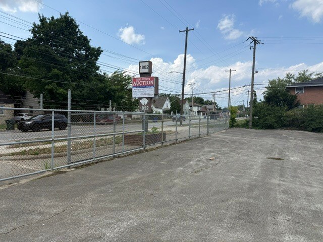 1802 Lockbourne Rd, Columbus, OH à vendre - Photo de l’immeuble – Image 3 sur 31