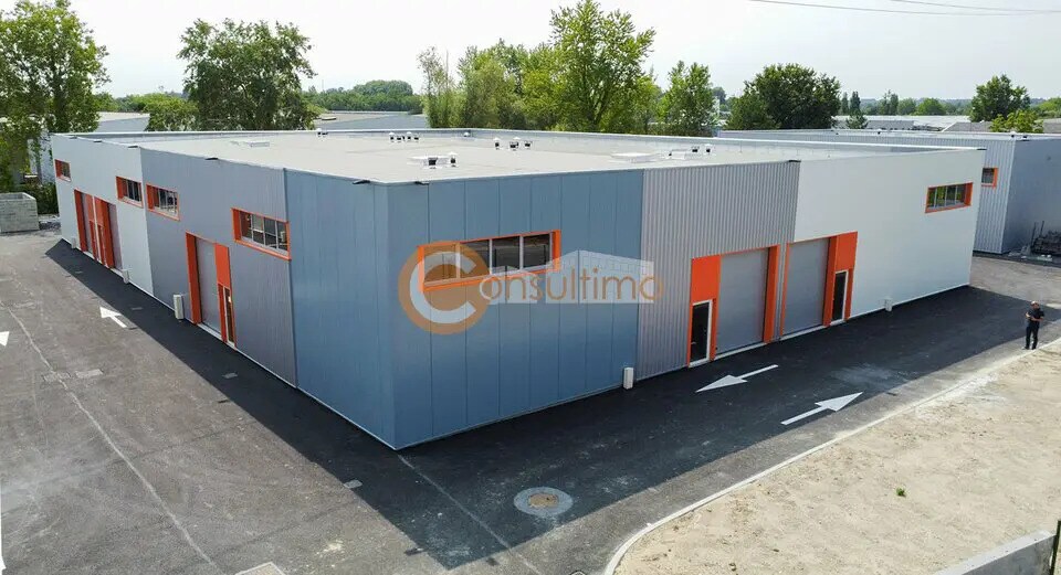 Local d'activités dans Carbon-Blanc à vendre - Photo de l’immeuble – Image 1 sur 5