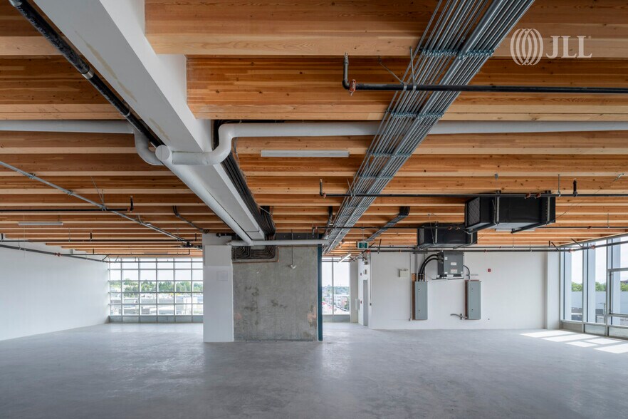 1313 E Pender St, Vancouver, BC à louer - Photo intérieure – Image 3 sur 12