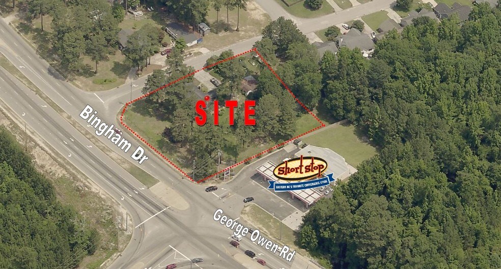 2205 Bingham Dr, Fayetteville, NC à vendre - Photo de l’immeuble – Image 2 sur 4