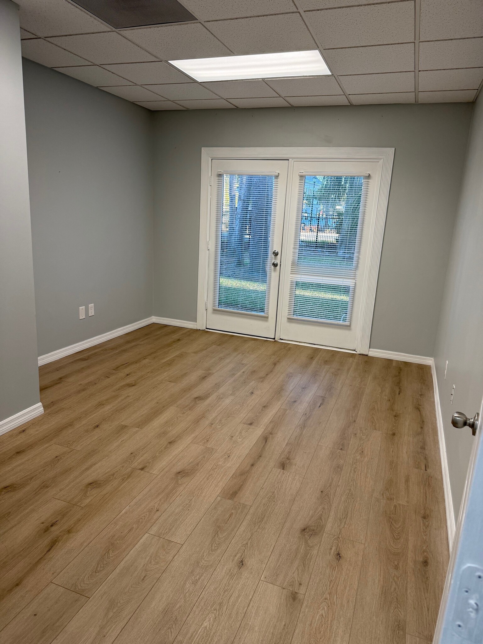 6000A Sawgrass Village Cir, Ponte Vedra Beach, FL à louer Photo intérieure– Image 1 sur 2