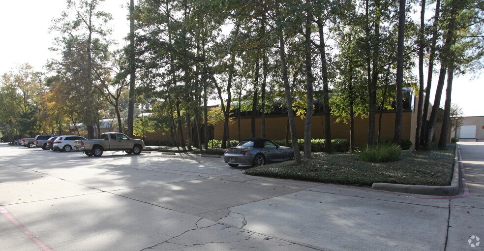 9391 Grogans Mill Rd, The Woodlands, TX à louer - Photo de l’immeuble – Image 3 sur 9