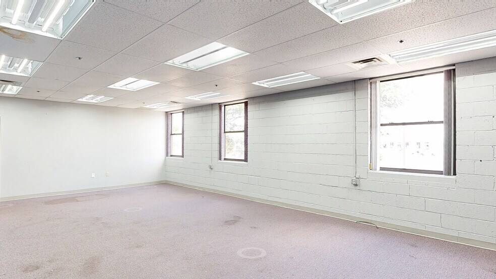 600 S Poplar St, Hazleton, PA à vendre - Numérisation 3D Matterport – Image 3 sur 30