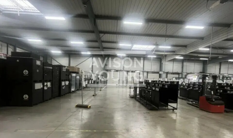 Local d’activités dans Mitry-Mory à louer - Photo intérieure – Image 2 sur 4