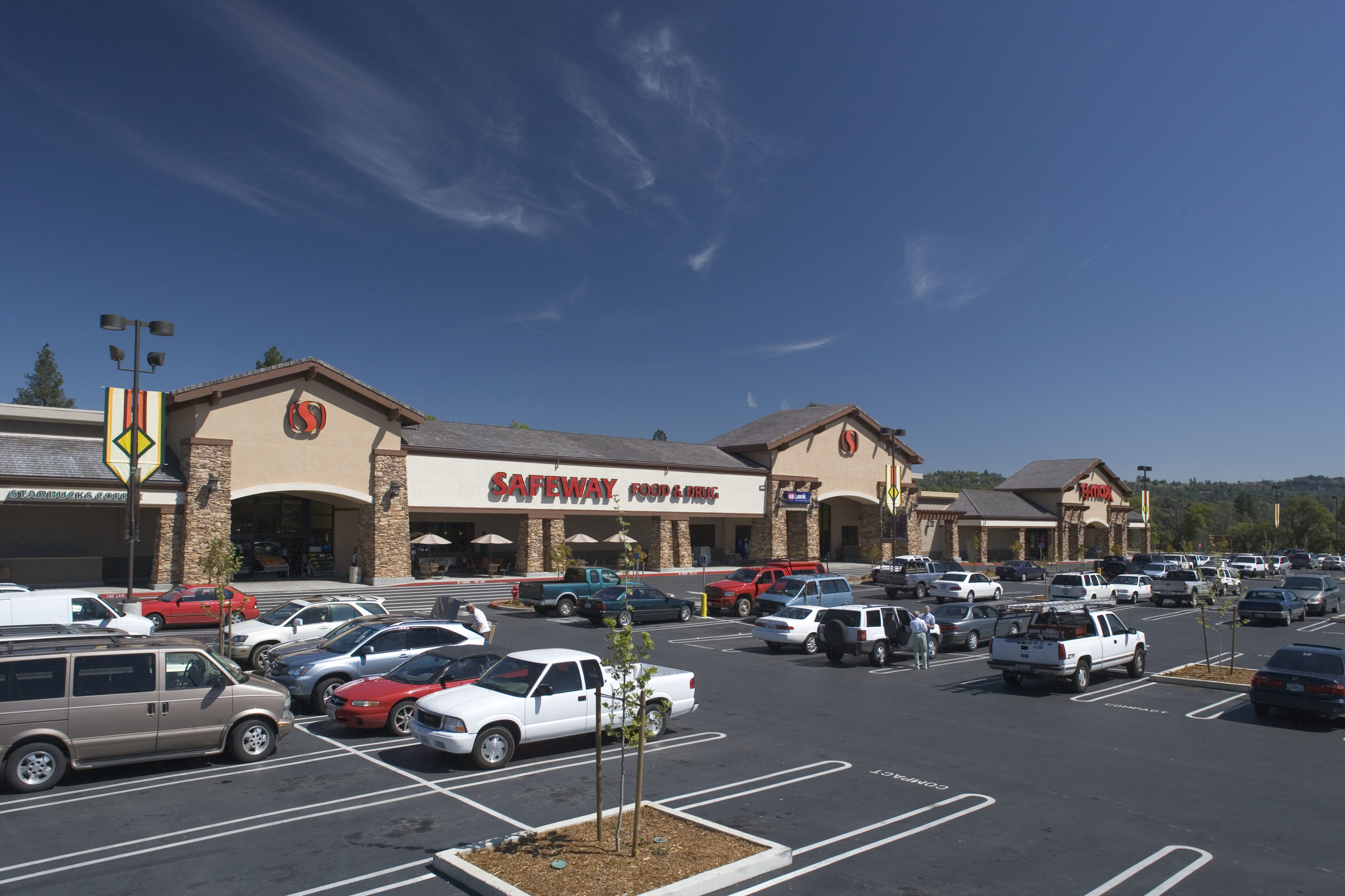 3955-3979 Missouri Flat Rd, Placerville, CA à louer Photo de l’immeuble– Image 1 sur 8
