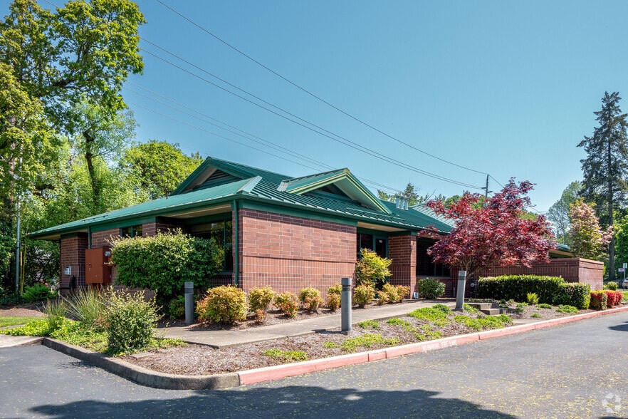 3155 River Rd S, Salem, OR, 97302 portefeuille de 2 biens à vendre sur LoopNet.fr - Photo de l’immeuble – Image 3 sur 21