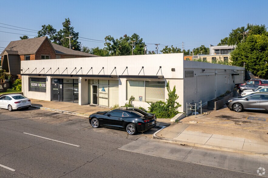 1217 N Classen Blvd, Oklahoma City, OK à louer - Photo de l’immeuble – Image 3 sur 12