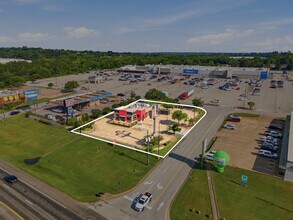 2215 S Loop 256, Palestine, TX à louer Photo intérieure– Image 2 sur 5