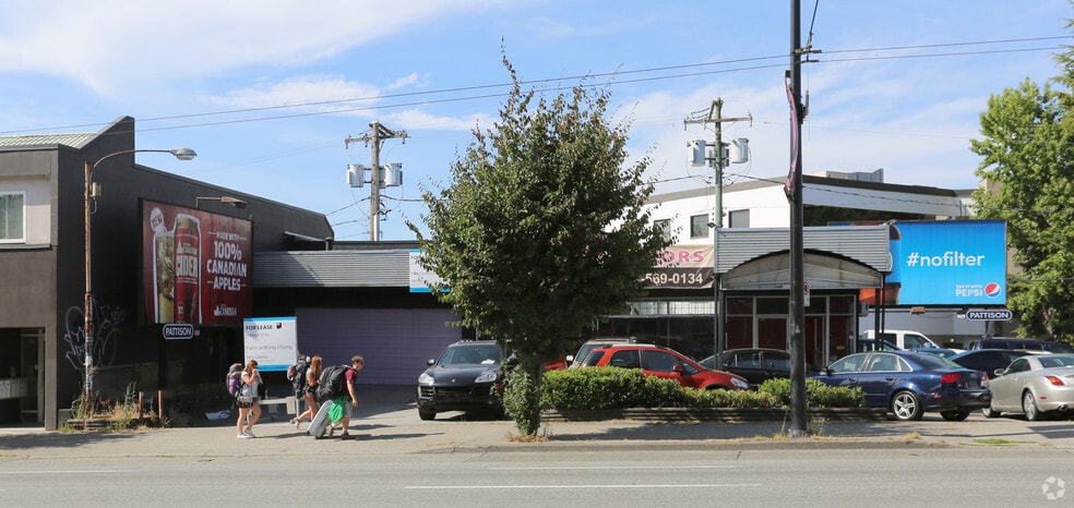 77 E Broadway, Vancouver, BC à louer - Photo principale – Image 1 sur 6