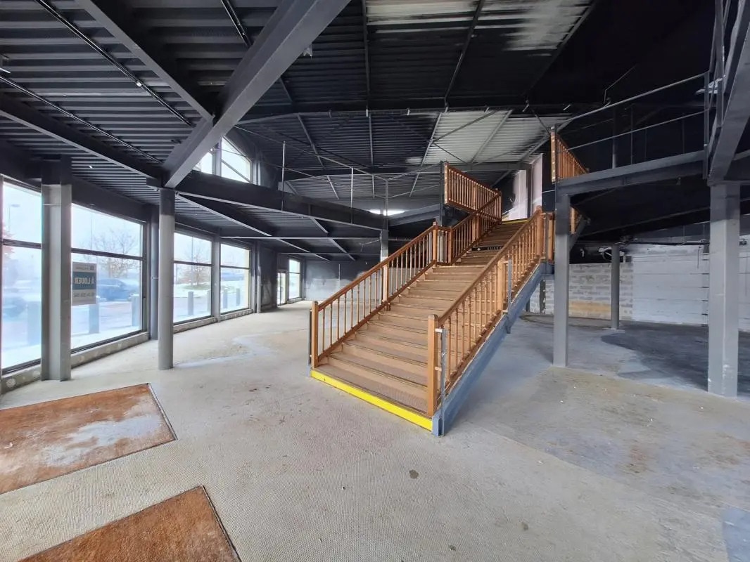 Local commercial dans Fléville-devant-Nancy à louer Photo intérieure– Image 1 sur 6