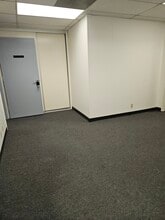 105 N Rose St, Escondido, CA à louer Photo intérieure– Image 2 sur 13