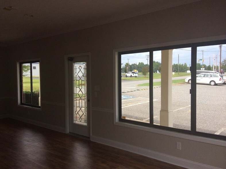 3302 S New Hope Rd, Gastonia, NC à louer - Photo de l’immeuble – Image 2 sur 4