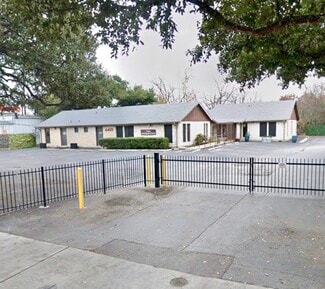 Plus de détails pour 4403 Menchaca Rd, Austin, TX - Bureau à vendre