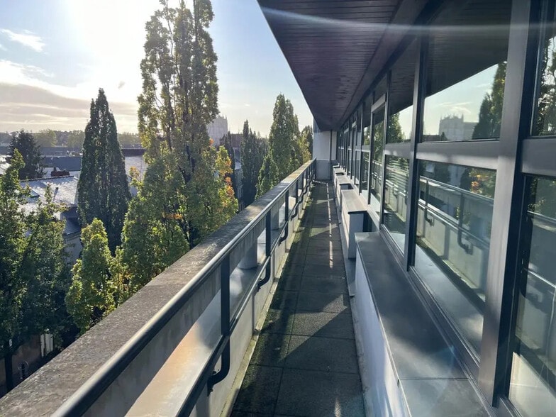 Bureau dans Nantes à louer - Photo de l’immeuble – Image 2 sur 7