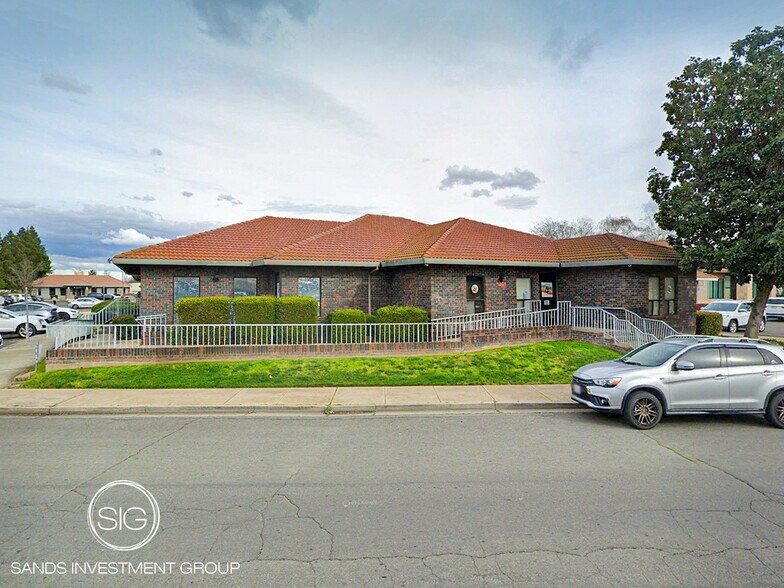 1215 Plumas St, Yuba City, CA à vendre - Photo principale – Image 1 sur 4
