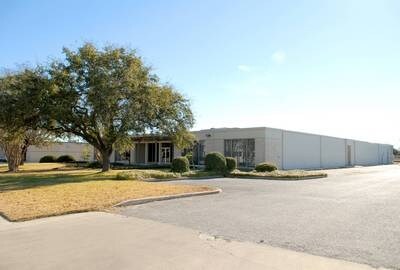 10443 Gulfdale St, San Antonio, TX à louer - Photo de l’immeuble – Image 3 sur 6