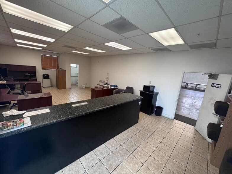 8454 Trojan St, Pico Rivera, CA à louer - Photo de l’immeuble – Image 3 sur 17
