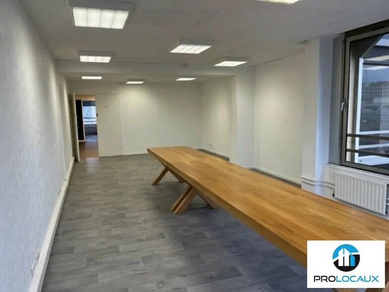 Bureau dans Rouen à vendre - Photo de l’immeuble – Image 2 sur 5