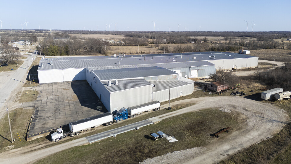 100 Center St, Galesburg, KS à vendre - Aérien – Image 3 sur 14