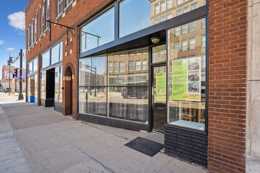626-632 Sycamore St, Waterloo, IA à vendre - Photo de l’immeuble – Image 3 sur 36