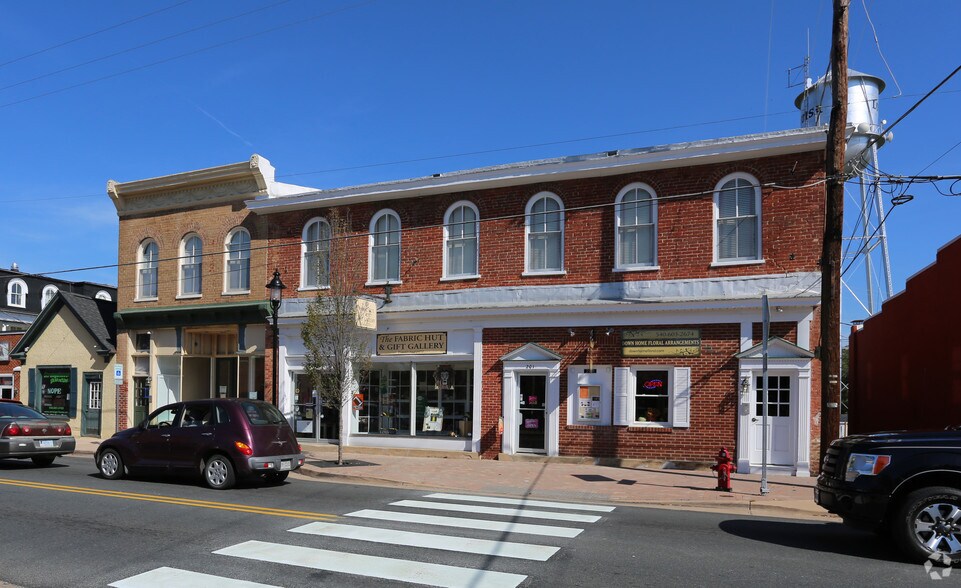 201-207 W Main St, Louisa, VA à louer - Photo de l’immeuble – Image 3 sur 4