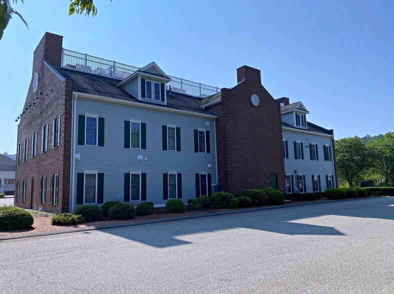 100 Boston Rd, Groton, MA à louer - Photo de l’immeuble – Image 2 sur 15