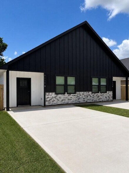 9210 Caddo Rd, Houston, TX à vendre - Photo de l’immeuble – Image 2 sur 8