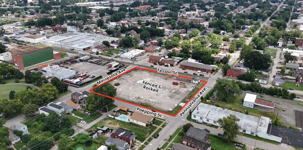 8025 Pennsylvania Ave, Saint Louis, MO à louer - Photo principale – Image 1 sur 1