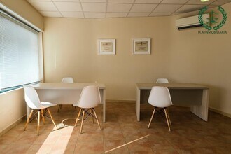 Bureaux/Local commercial dans Pedrezuela, Madrid à louer Photo intérieure– Image 1 sur 6