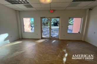 7257-7265 Bee Ridge Rd, Sarasota, FL à louer Photo intérieure– Image 2 sur 15