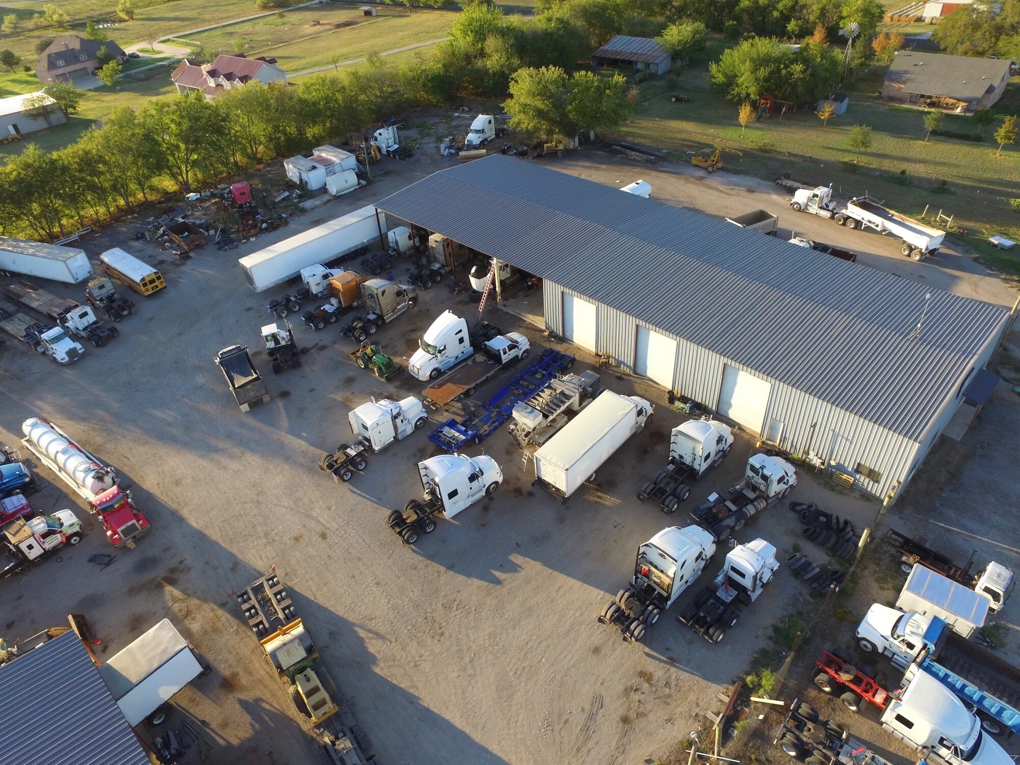 3845-3875 Masch Branch Rd, Krum, TX à louer Photo principale– Image 1 sur 5