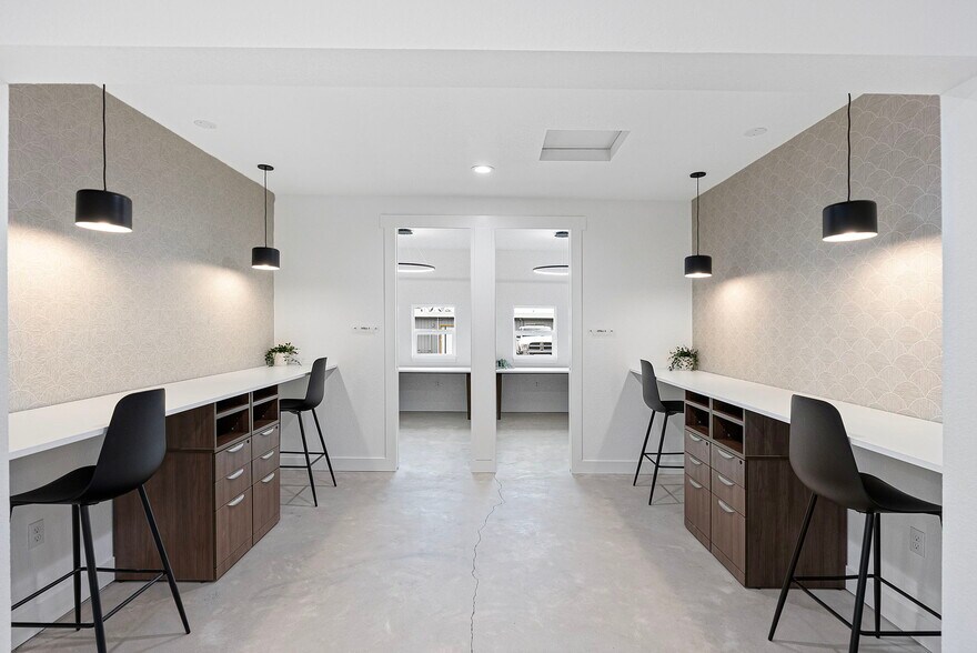 3121 Chico Way NW, Bremerton, WA à louer - Photo de l’immeuble – Image 2 sur 7