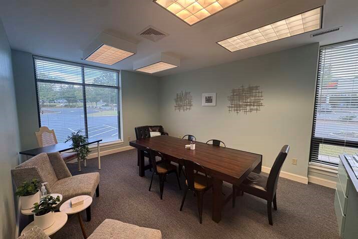 900-920 Gardens Blvd, Charlottesville, VA à vendre - Photo intérieure – Image 3 sur 7
