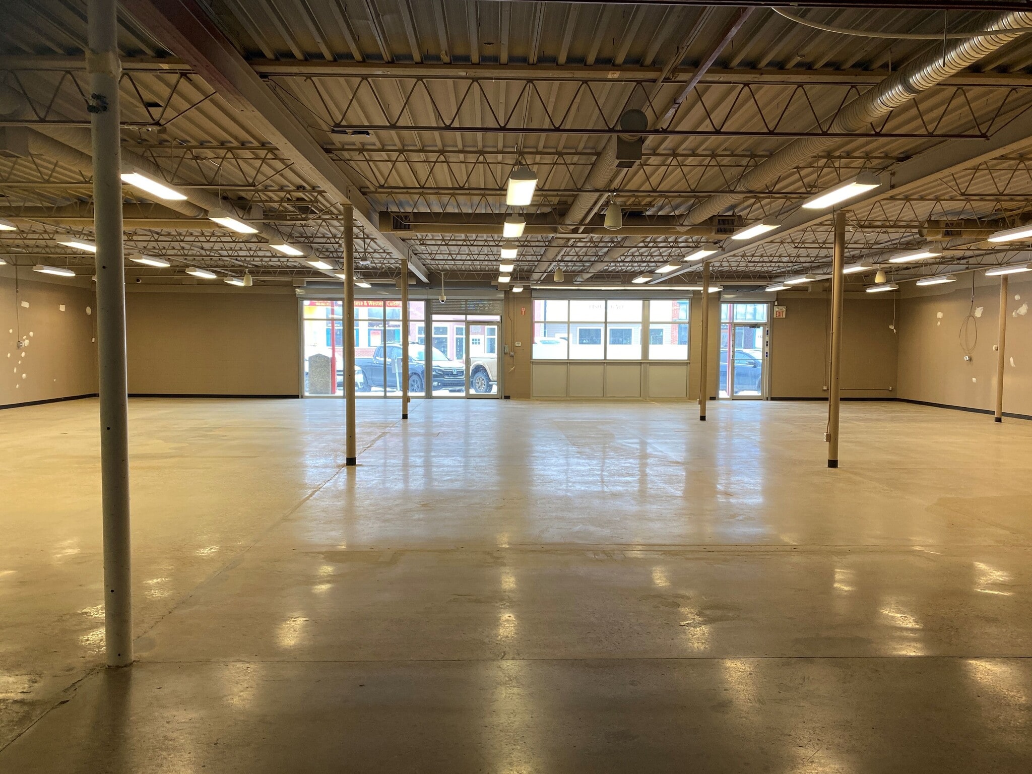 5015 50 St, Ponoka, AB à louer Photo intérieure– Image 1 sur 4