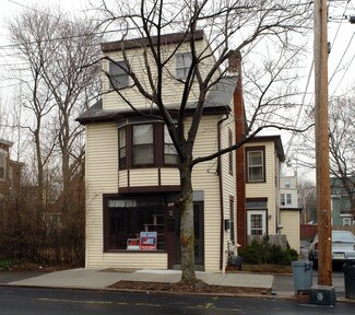 Plus de détails pour 392 N Charlotte St, Pottstown, PA - Local commercial à louer