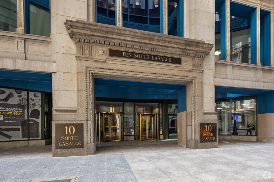 10 S LaSalle St, Chicago, IL à louer - Photo de l’immeuble – Image 3 sur 18
