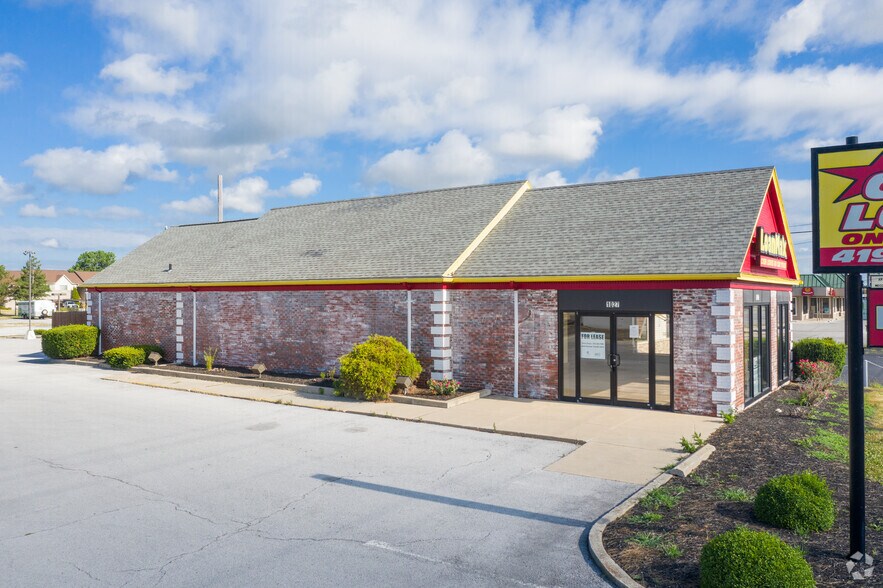 1027 N Main St, Bowling Green, OH à louer - Photo de l’immeuble – Image 2 sur 8