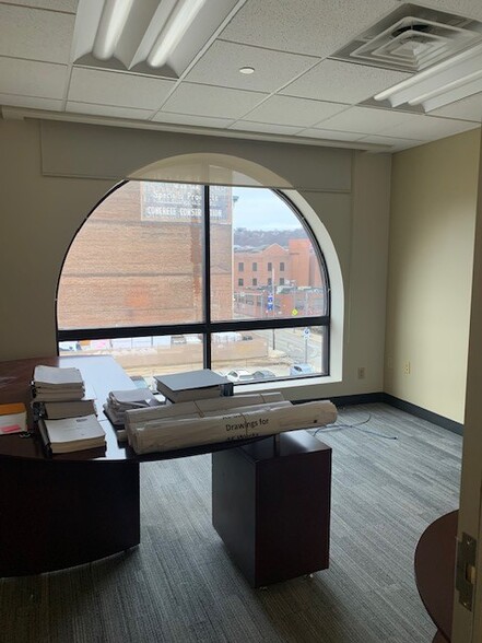 207-209 Sandusky St, Pittsburgh, PA à louer - Photo intérieure – Image 3 sur 14