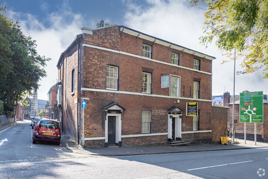 8 Queen St, Newcastle Under Lyme à louer - Photo de l’immeuble – Image 1 sur 5