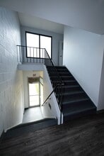 6504-6520 82nd Ave NW, Edmonton, AB à louer Photo intérieure– Image 2 sur 5