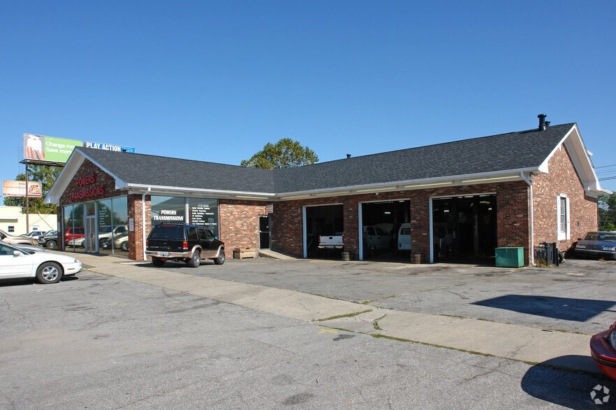 707 Lane Allen Rd, Lexington, KY à vendre - Photo de l’immeuble – Image 2 sur 16