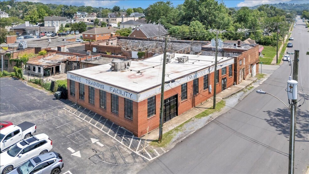 224 Colorado St, Salem, VA à vendre - Photo de l’immeuble – Image 2 sur 39