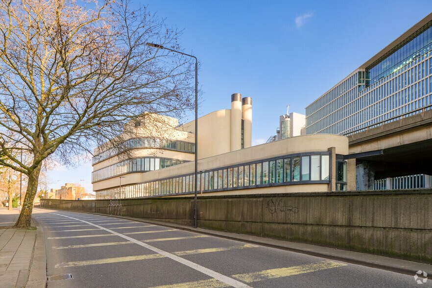 179 Harrow Rd, Londres à louer - Photo principale – Image 1 sur 14