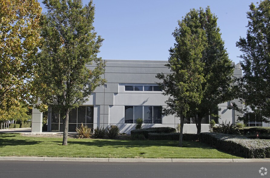 1813 Rutan Dr, Livermore, CA à louer - Photo de l’immeuble – Image 3 sur 3