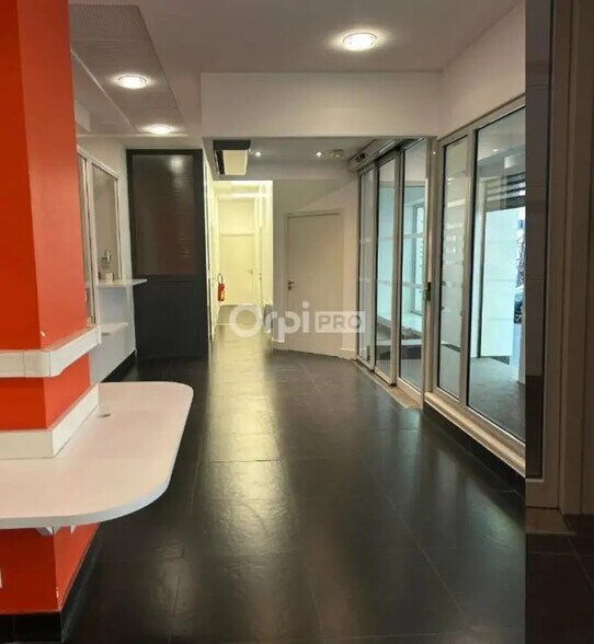 Local commercial dans Lille à vendre - Photo de l’immeuble – Image 3 sur 11