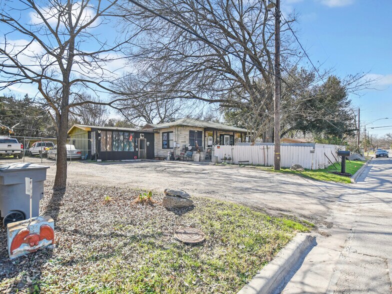 5405 Prock Ln, Austin, TX à vendre - Photo de l’immeuble – Image 3 sur 10