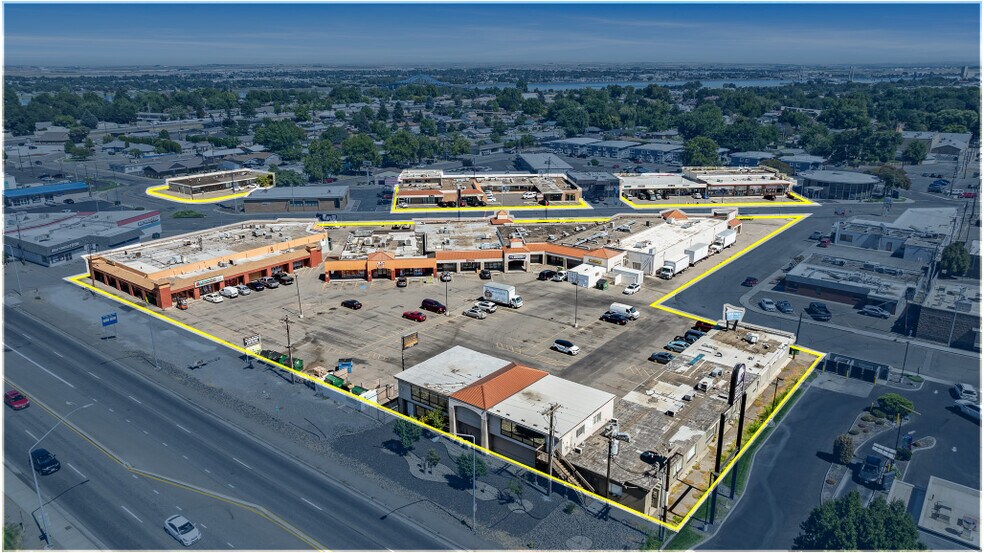 Kennewick Village portefeuille de 7 biens à vendre sur LoopNet.fr - Photo de l’immeuble – Image 1 sur 5