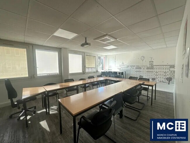 Plus de détails pour Bureau à vendre