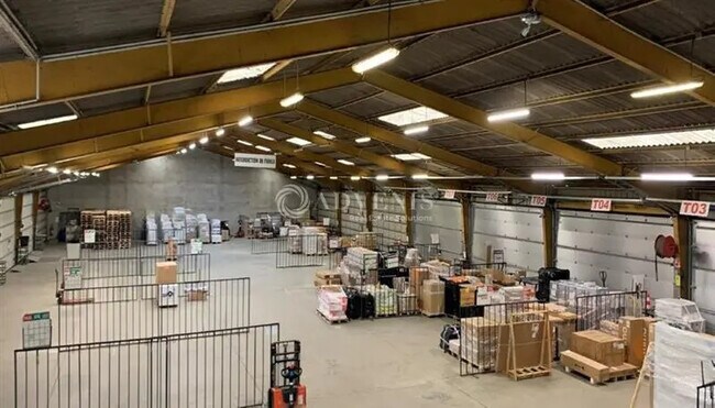 Plus de détails pour Local d’activités à vendre