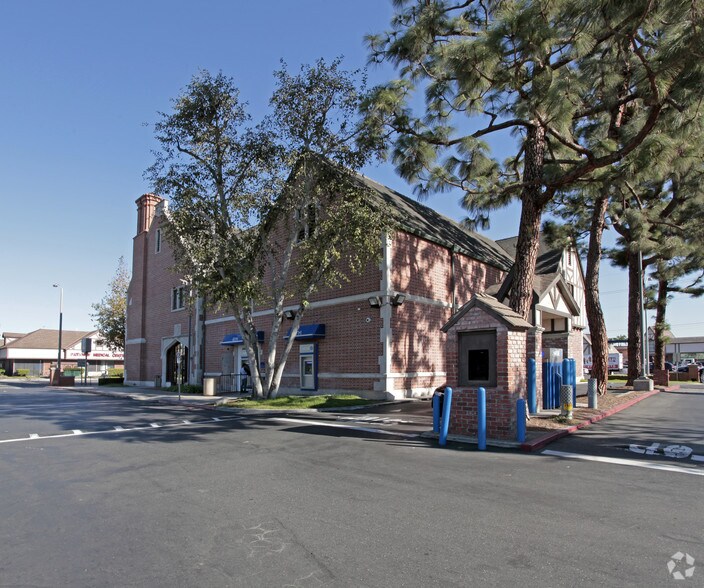 14011 Beach Blvd, Westminster, CA à vendre - Photo de l’immeuble – Image 3 sur 16